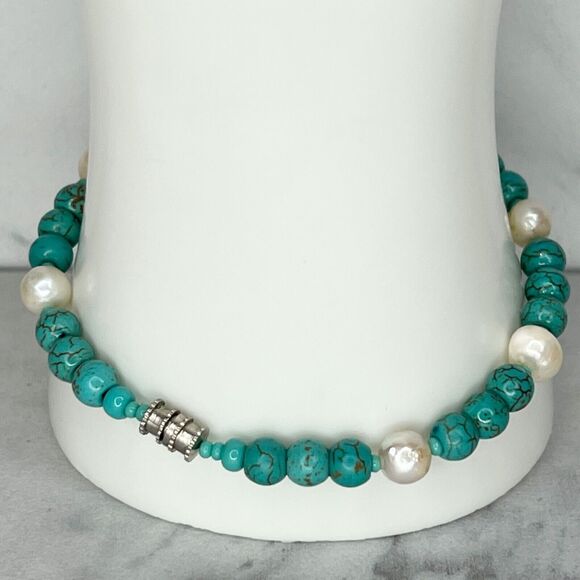 Faux Turquoise Faux Pearl Beaded Screw Clasp Bracelet - Picture 5 of 8